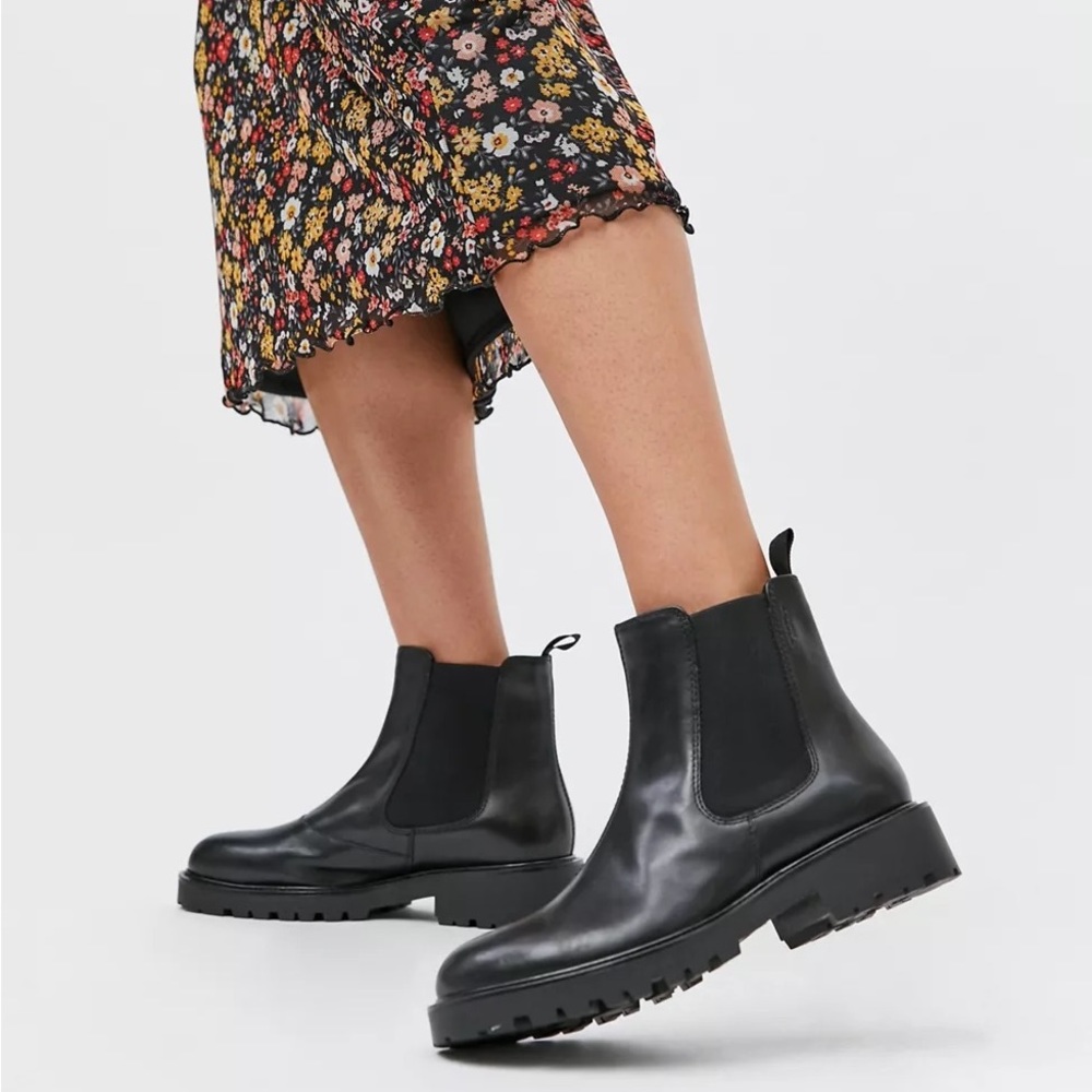 Vagabond Kenova Lug Chelsea Boot